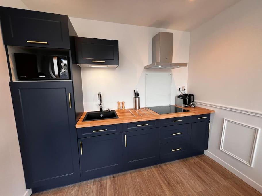 Appartement Richard Merrill 2 Personnes En Plein Centre Sainte-Mere-Eglise Exterior foto